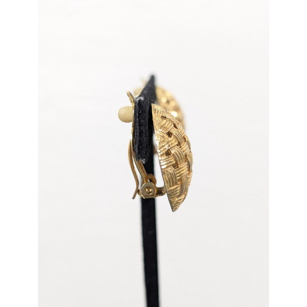 Vintage Basket Weave Dome Earrings Gold Tone Clip On Statement Classic - Picture 2 of 8